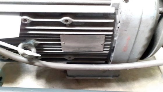 用于悬浮涂料桶的搅拌器 )