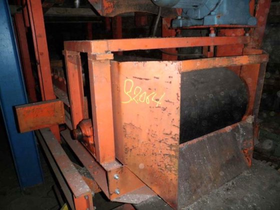 2 条特殊卸料带，3350 毫米 x 780