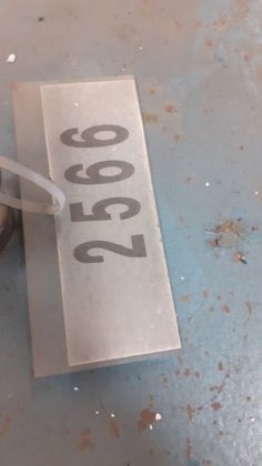 硅胶模塑板 - 1 盘。