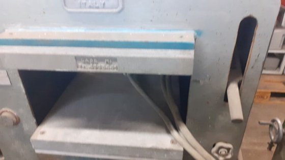 硅胶模塑板 - 1 盘。