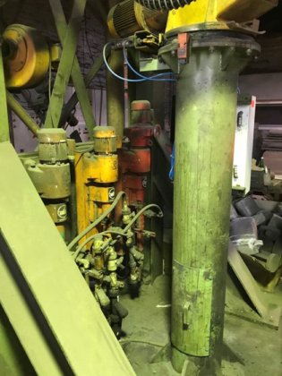 1996 WÖHR 螺杆式搅拌机，5 吨，1 个旋转臂