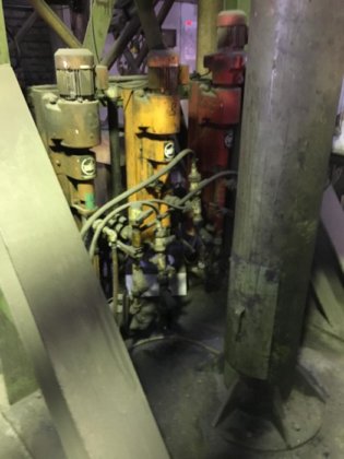 1996 WÖHR 螺杆式搅拌机，5 吨，1 个旋转臂