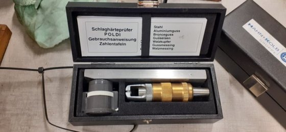 衝撃硬度計（H&K）拡大鏡付き