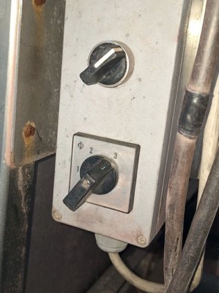 2001 无尾钢涂面盆 ±2000 升