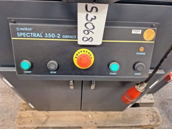 直径 350 毫米的 METKON 双面磨光机