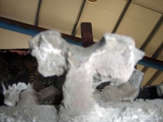 BORDEN 螺杆式搅拌机，± 2 吨/小时，带 2