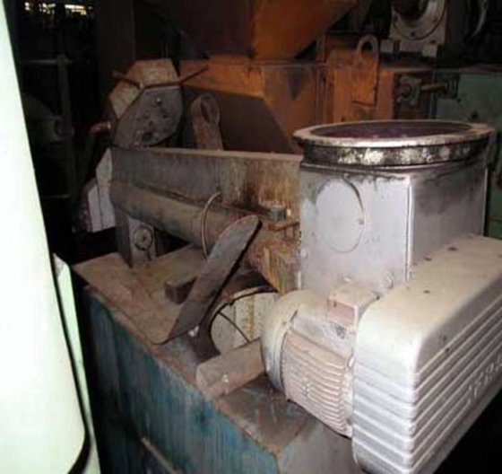 呋喃砂螺旋搅拌机 FRANK，10 吨/小时