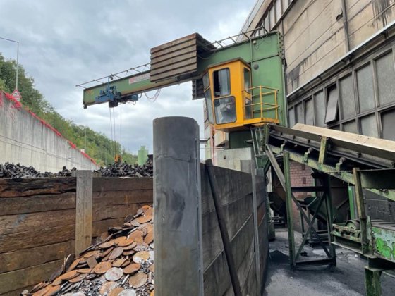 装载起重机 VETTER，带磁铁 Ø1000mm DEMAG