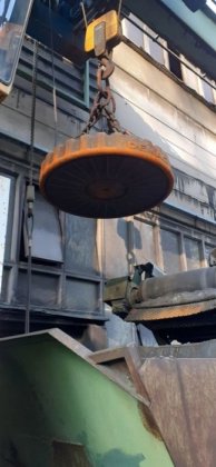 装载起重机 VETTER，带磁铁 Ø1000mm DEMAG