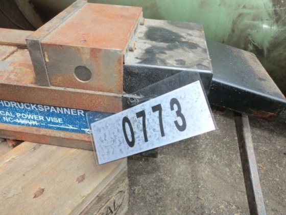 重型机器钳，300 毫米 x 160 毫米