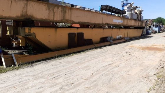 Dubbelliggerloopkraan 2×25t met 2 loopkatten