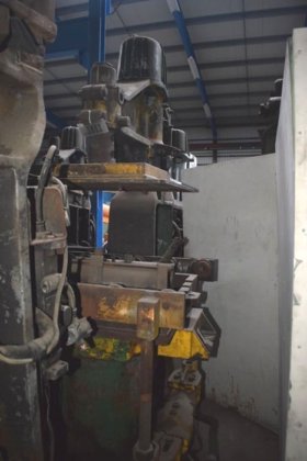 成型机 OSBORN , 型号 719RF