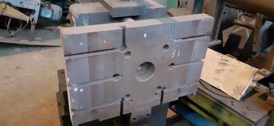 重力ダイ カスト機械、油圧 600×400mm