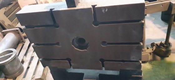 重力ダイ カスト機械、油圧 600×400mm