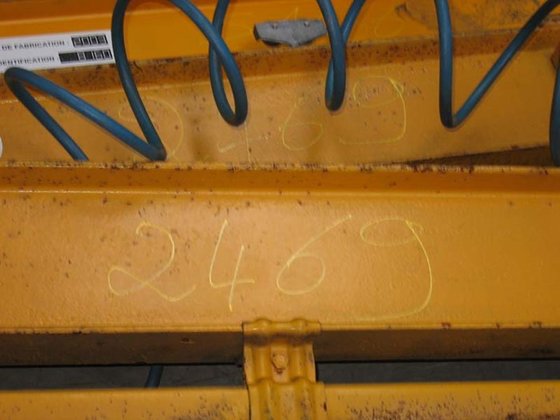 柱式回转起重机，带 2 个臂；500 千克