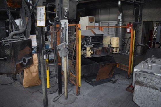 2012 Gravity die casting machine