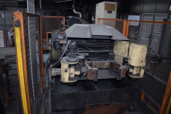 2012 Gravity die casting machine