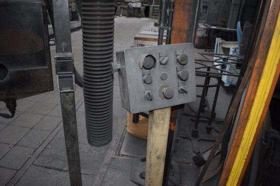 2012 Gravity die casting machine