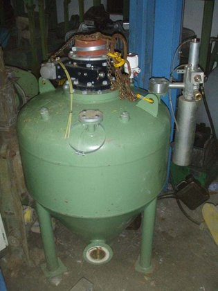 喂沙机 FAT，容量 1000 升 CE