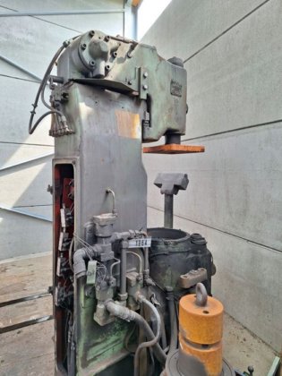 造型机 BMD，型号 ARPA 300 备件