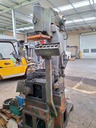 造型机 BMD，型号 ARPA 300 备件