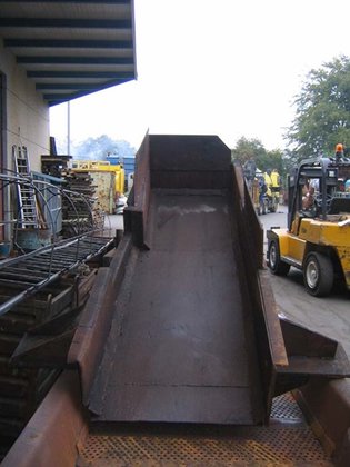 振动输送机 2590 x 670mm, VIBRATECHNIK