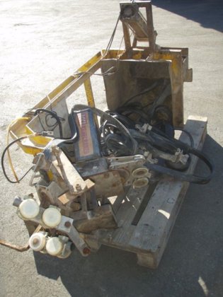 单轨运沙船，± 7.5 升