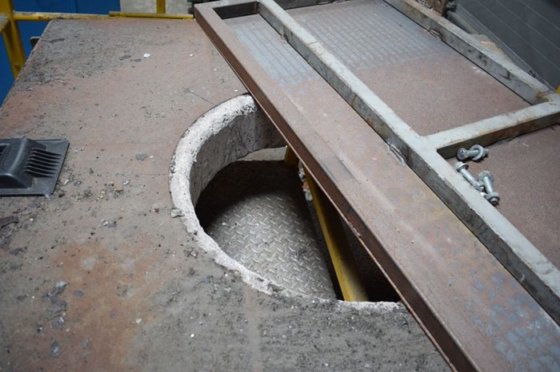 アルミ溶解炉 モーガン傾斜可能 ±700 kg 天然ガス