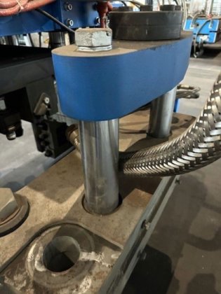 2015 KURTZ 加圧・保持炉付低圧鋳造機