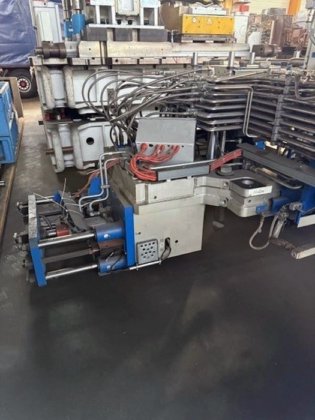 2015 KURTZ 加圧・保持炉付低圧鋳造機