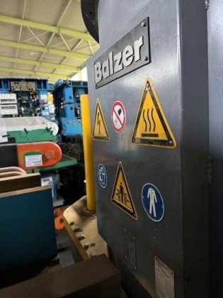 2015 KURTZ 加圧・保持炉付低圧鋳造機