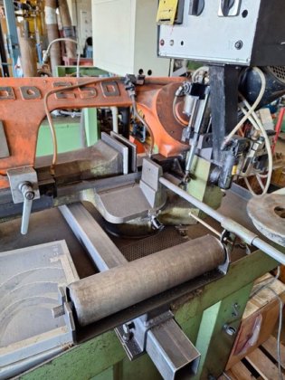 Ar strollad metal saw GACO