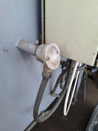 2015 用于 ELSKLO 100 公斤铝材的电动可倾斜炉