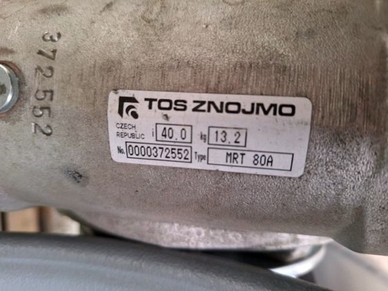 2015 用于 ELSKLO 100 公斤铝材的电动可倾斜炉