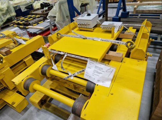 2018 浇注安装 HWS P-20-R；4 个钢包