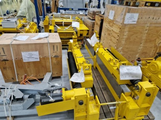 2018 浇注安装 HWS P-20-R；4 个钢包