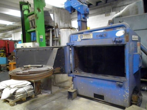 Rotatry table shot blast plant