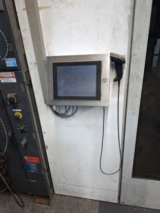 2006 自動バリ取りプレス EASY 40T を設置