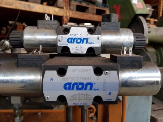 带泵的液压装置，7.5 千瓦