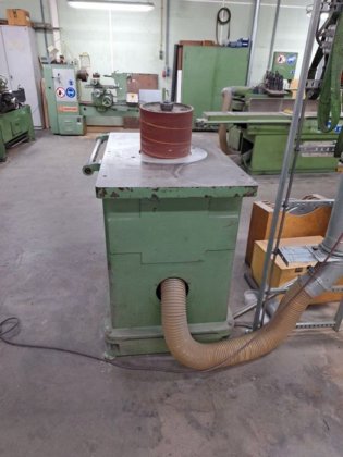 1974 ZIMMERMANN 型磨床内的砂带