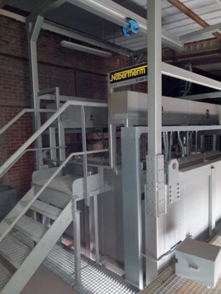 2016 アルミニウム用電気式処理炉 NABERTHERM 養生プール付き