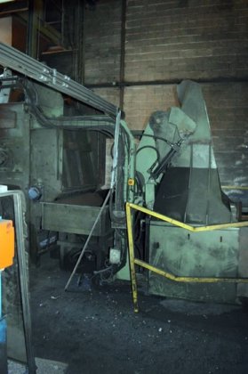 履带式抛丸器 G+F WHEELABRATOR，型号 ST-17-430