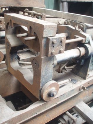 重力铸造机，实用尺寸 450 毫米 x 600