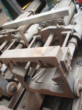 重力铸造机，实用尺寸 450 毫米 x 600