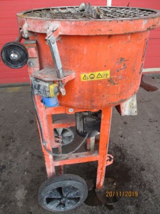 2006 Mobil mixer ATIKA，100 升，带证券