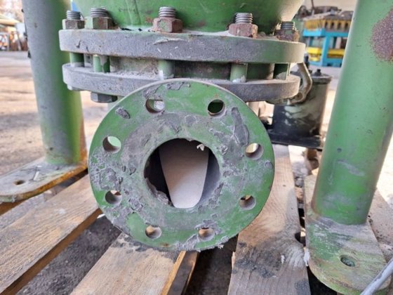 空気圧式砂供給装置 HENSEL 100l