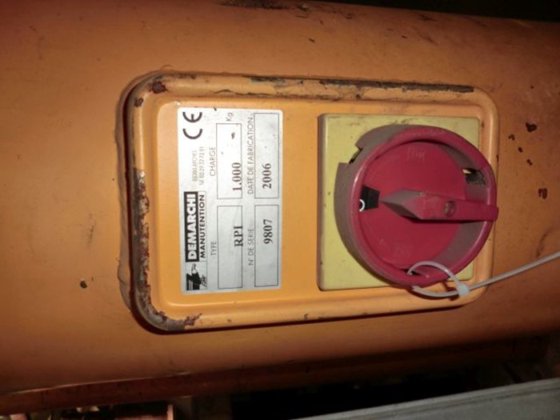 コラム式旋回クレーン 1t、2400 mm