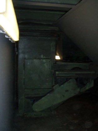 Hanger-type shot blast plant DISA