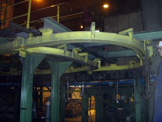 Durchlaufhängebahnstrahlanlage DISA BMD VP 18