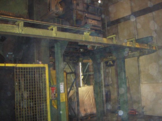 Durchlaufhängebahnstrahlanlage DISA BMD VP 18